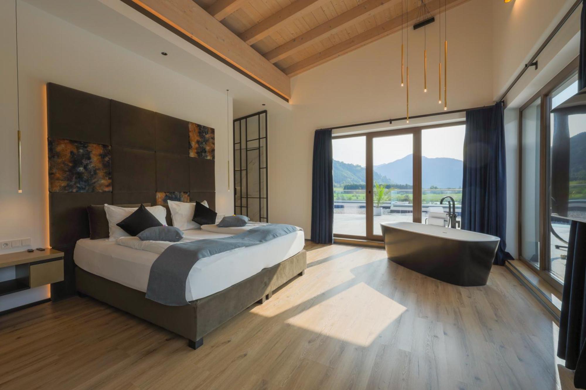 Sonja Alpine Hotel 4*